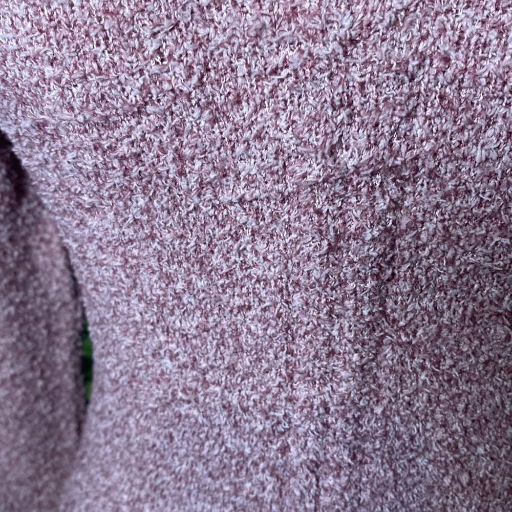 Wild Fable vneck sweater with adjustable draw string down the middle. - Picture 2 of 6